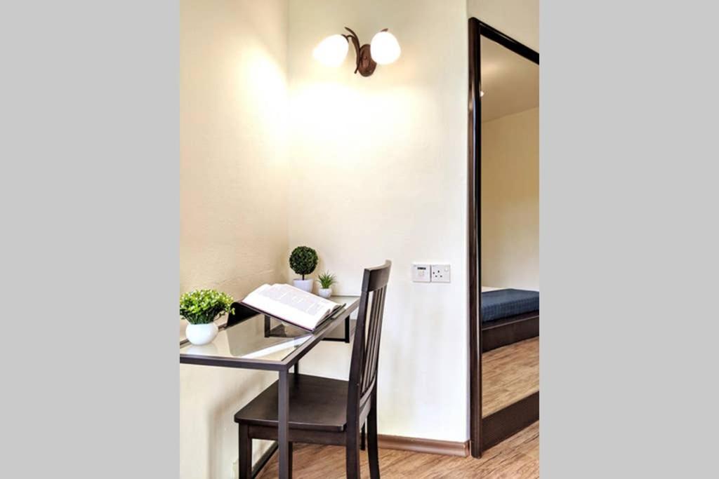 Ees Whale House - Homestay 3 Min Walk To Beach Batu Ferringhi Exterior photo
